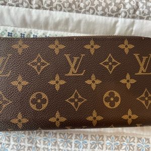 Louis Vuitton brown monogram zippy wallet